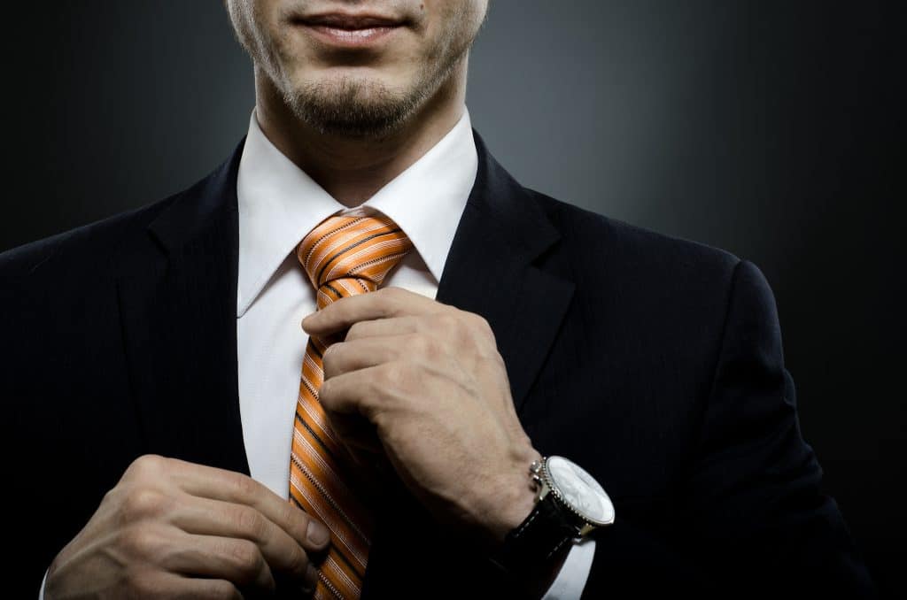 Kako zavezati kravatu