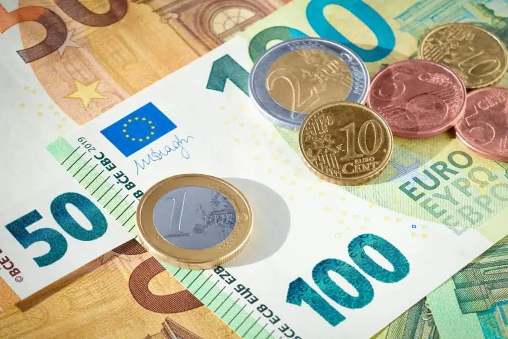 5 najčešćih financijskih grešaka koje možete izbjeći 5 najčešćih financijskih grešaka koje možete izbjeći